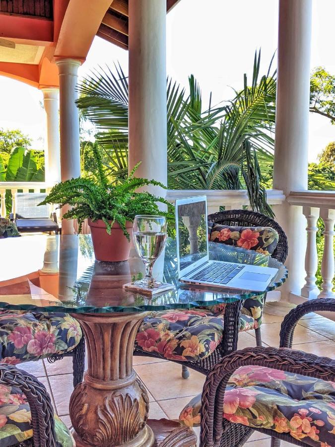 Seaside Inn Roatan ウェスト・ベイ エクステリア 写真