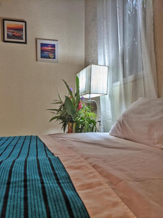 Seaside Inn Roatan ウェスト・ベイ エクステリア 写真